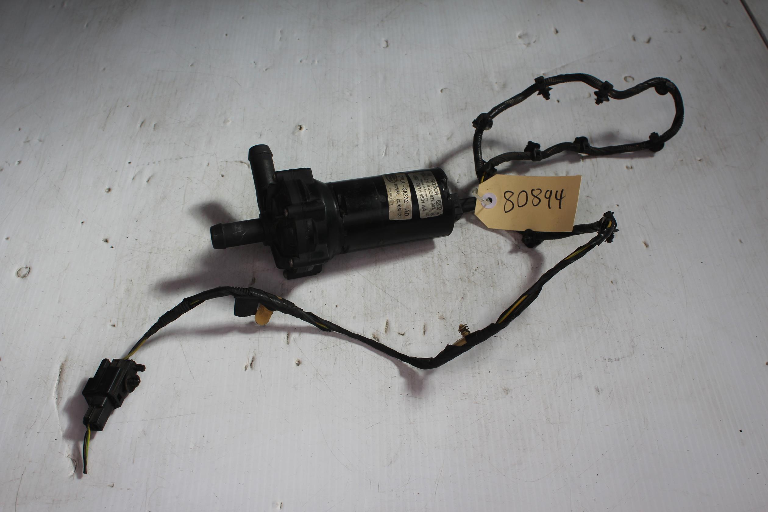 Range Rover Sport L494 V8SC Aux Auxiliary Coolant Pump PEB500010, CPLA8K232AD - Image 1