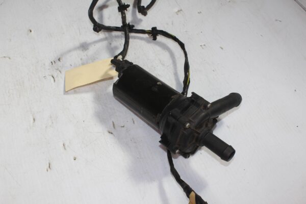 Range Rover Sport L494 V8SC Aux Auxiliary Coolant Pump PEB500010, CPLA8K232AD