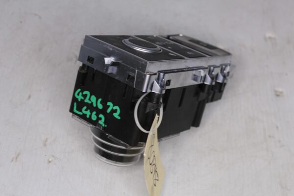 Land Rover Discovery 5 L462 Terrain Chassis Control Switch LR113133