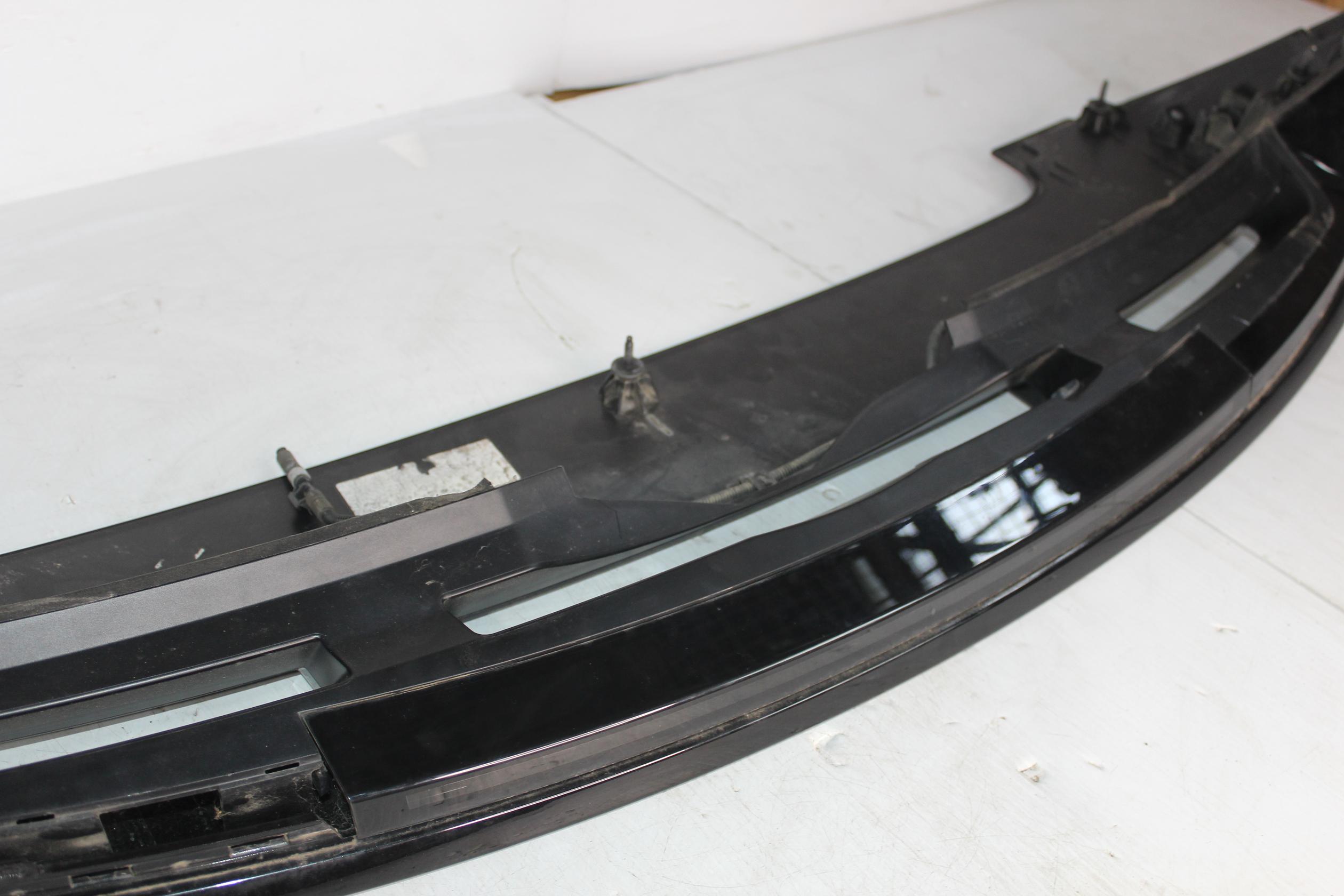 Land Rover Discovery 5 L462 Roof Tailgate Bootlid Spoiler LR083201, LR173164 - Image 11