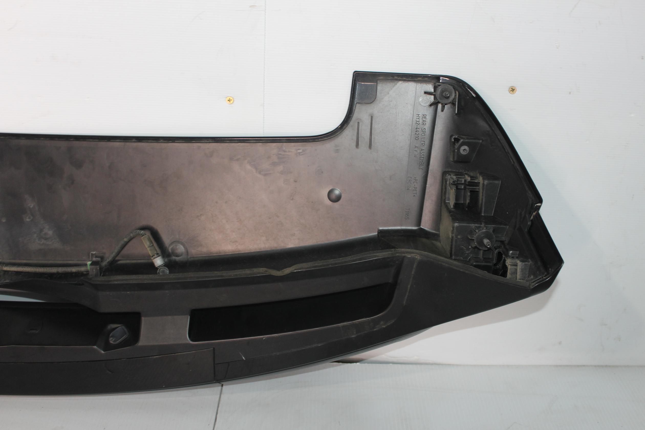 Land Rover Discovery 5 L462 Roof Tailgate Bootlid Spoiler LR083201, LR173164 - Image 15