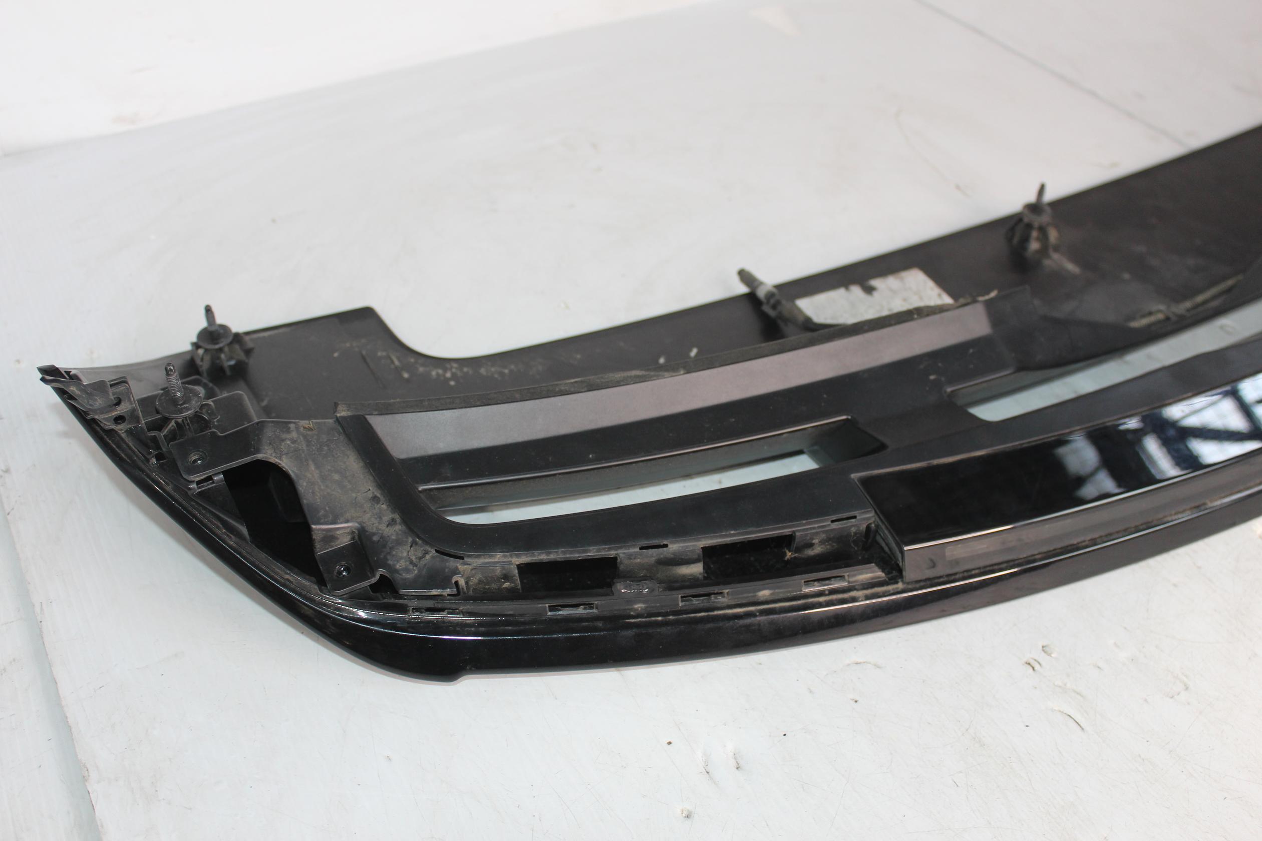 Land Rover Discovery 5 L462 Roof Tailgate Bootlid Spoiler LR083201, LR173164 - Image 10