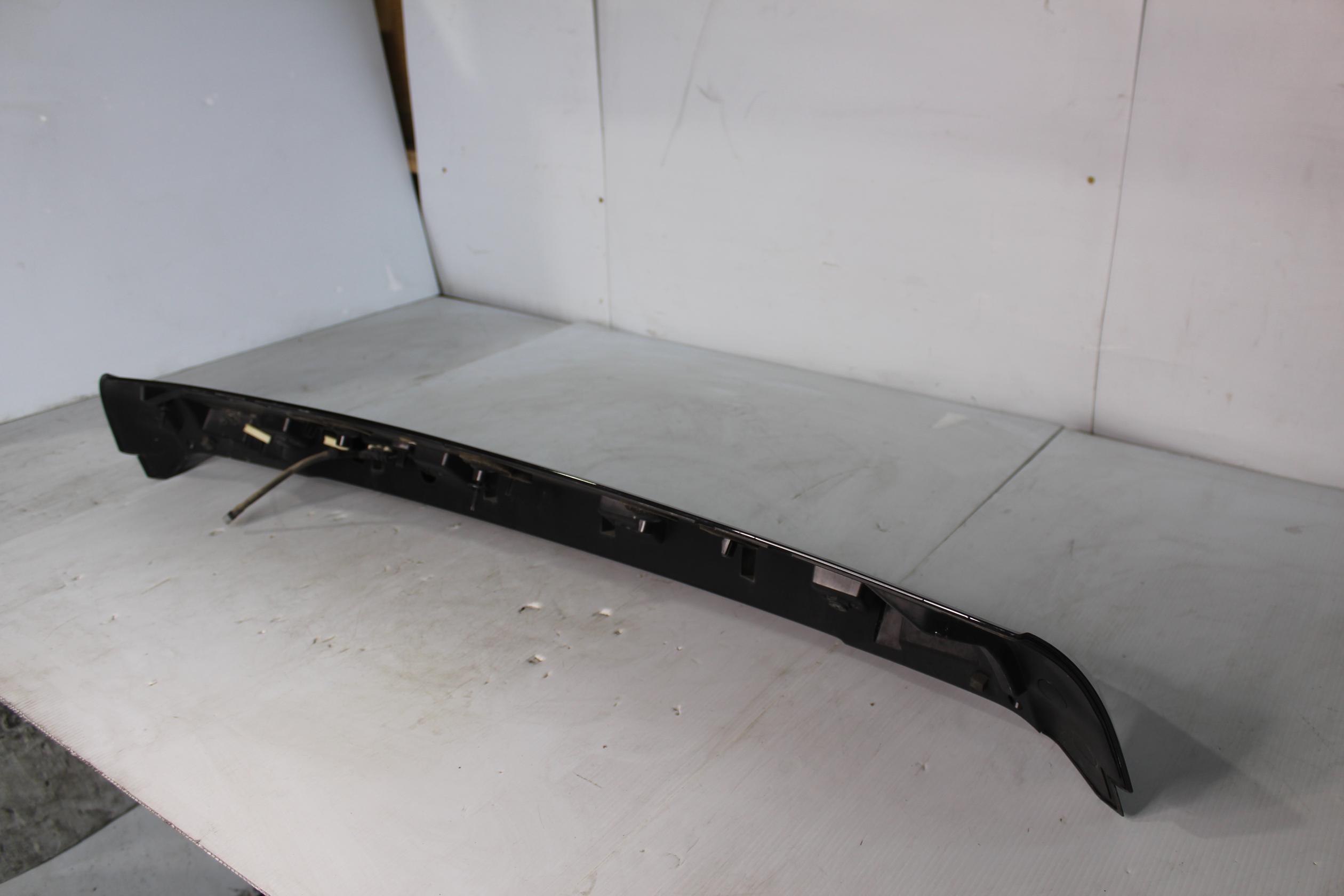 Land Rover L550 Discovery Sport Tailgate Roof Spoiler LR078207, LR148256 - Image 5
