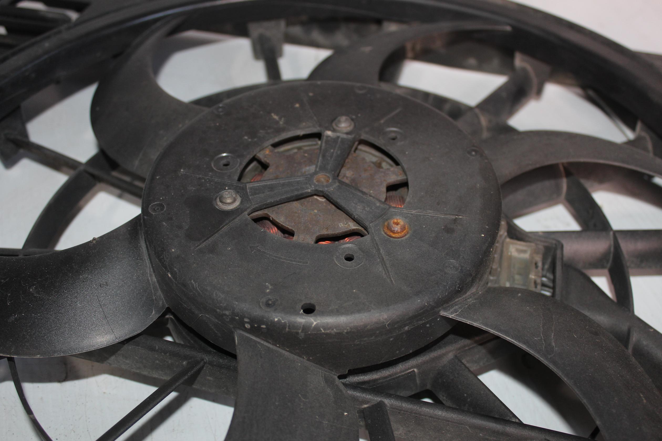 Range Rover Sport L494 V8SC Front Radiator Aux Cooling Fan LR036523, LR084438 - Image 6