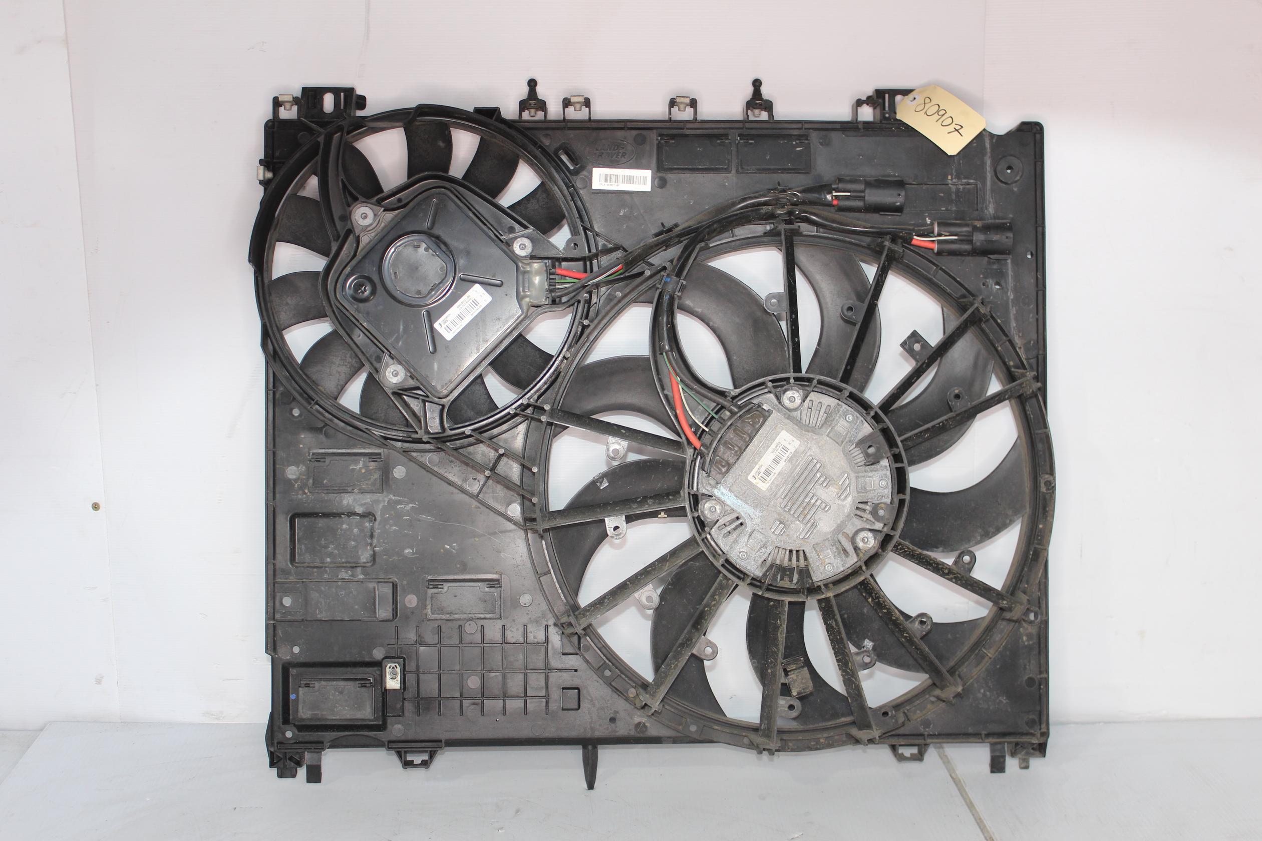 Range Rover Sport L494 3.0L Radiator Fan Assembly LR084439 - Image 1