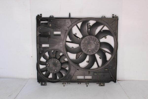 Range Rover Sport L494 3.0L Radiator Fan Assembly LR084439