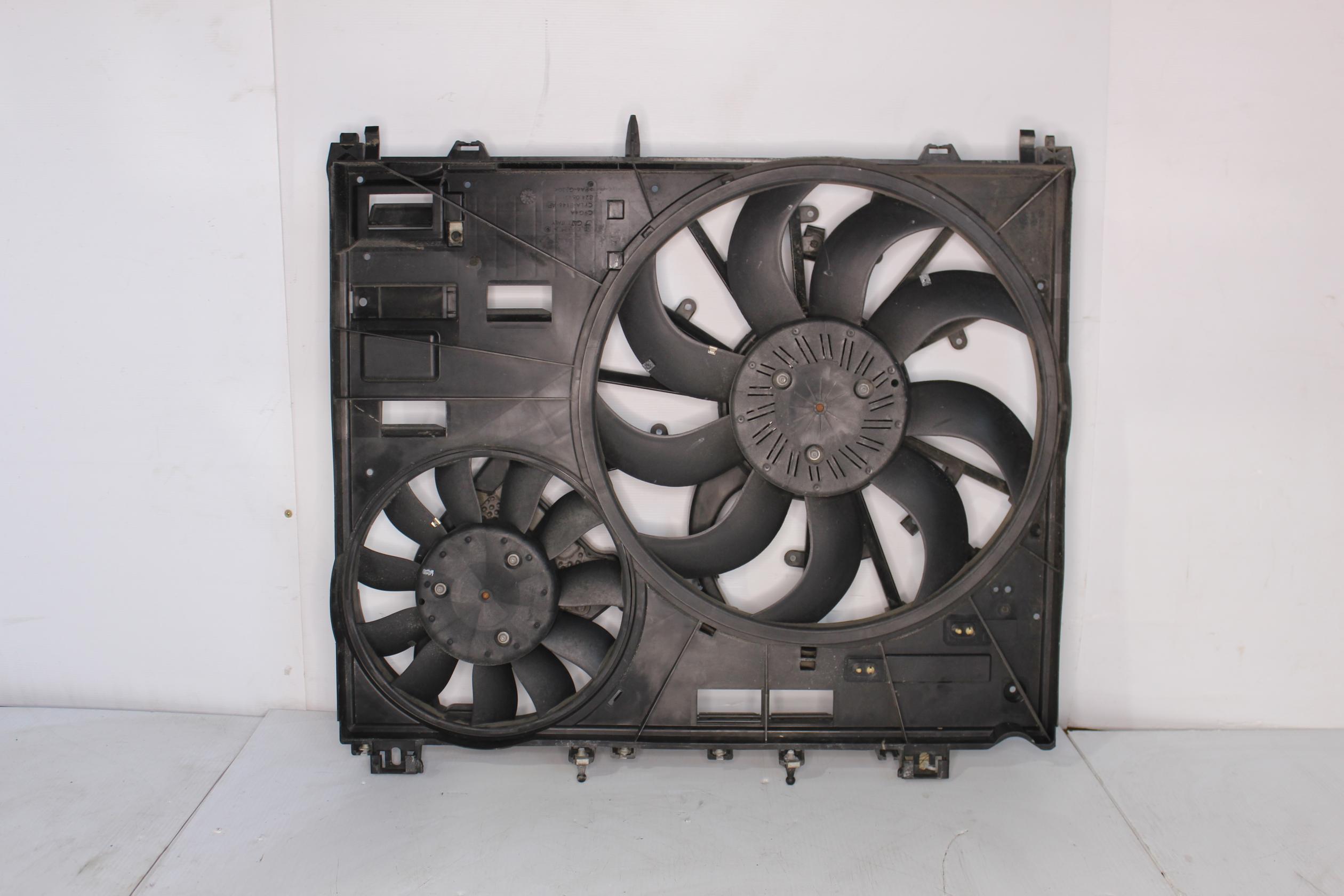Range Rover Sport L494 3.0L Radiator Fan Assembly LR084439 - Image 12