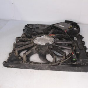 Range Rover Sport L494 3.0L Radiator Fan Assembly LR084439 - Image 5