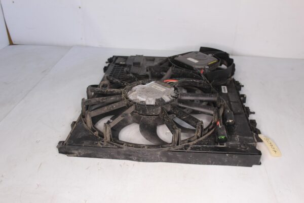 Range Rover Sport L494 3.0L Radiator Fan Assembly LR084439