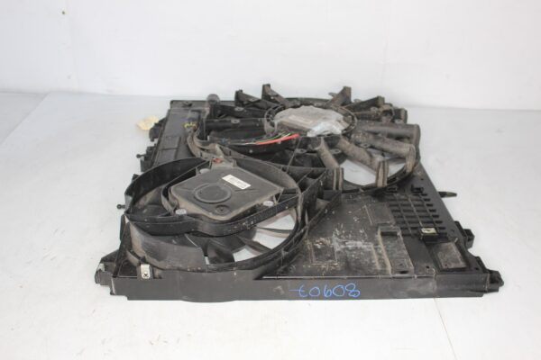 Range Rover Sport L494 3.0L Radiator Fan Assembly LR084439
