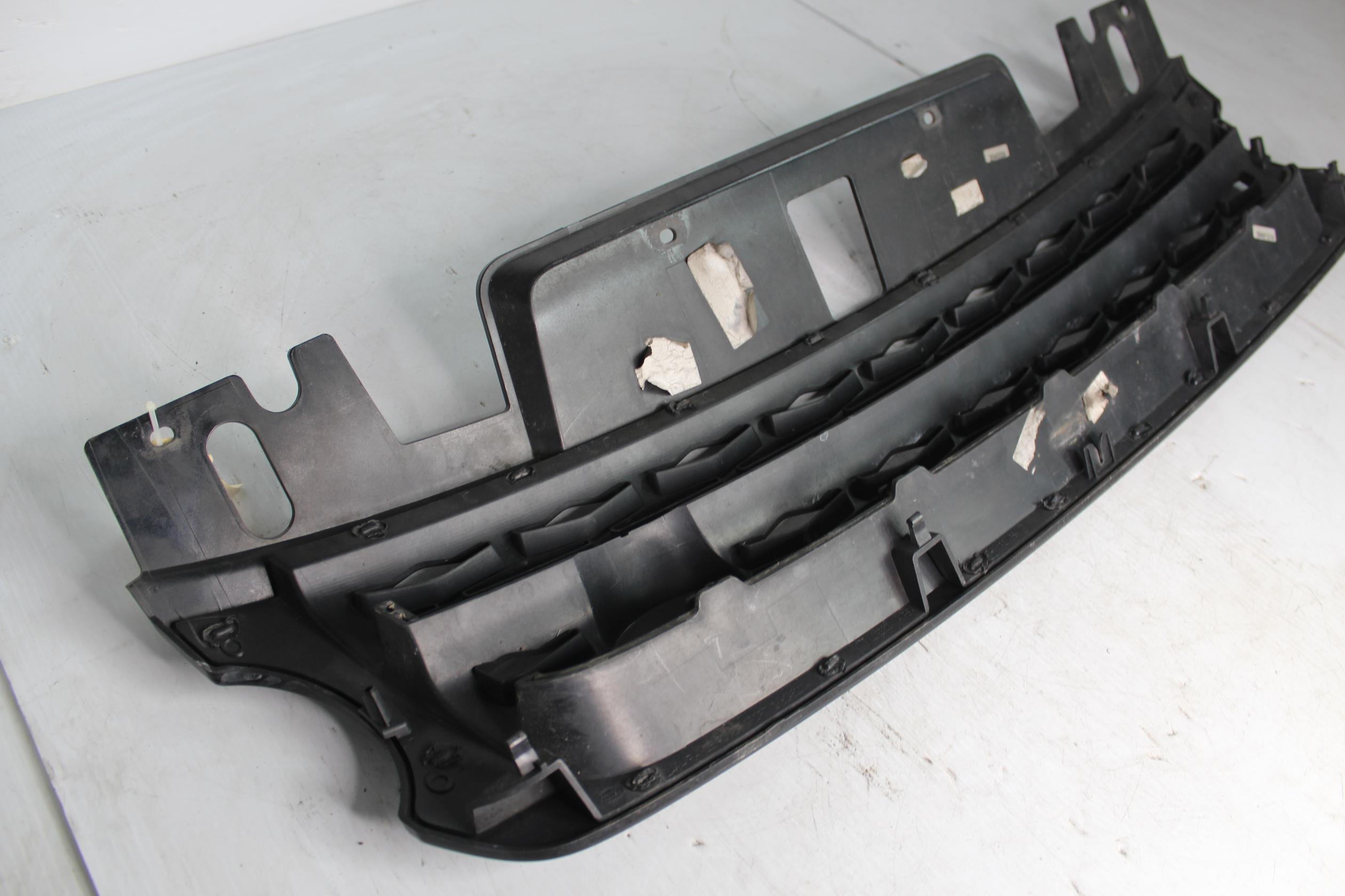 Range Rover Sport L494 Front Radiator Grille LR054766, DK628200BC - Image 15