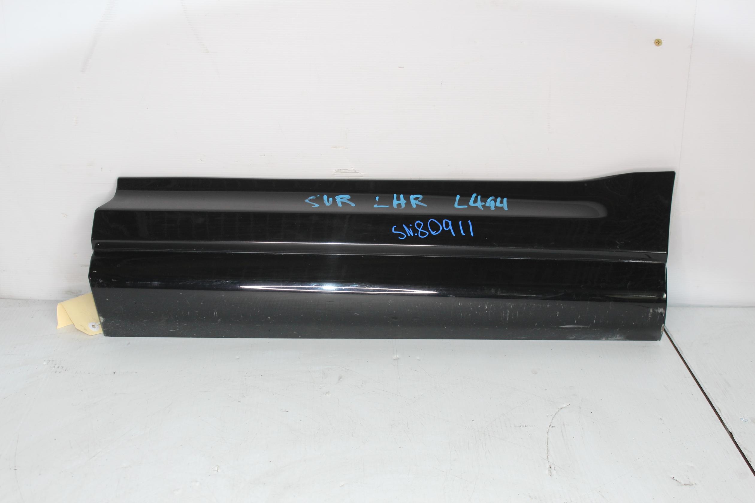 Range Rover Sport SVR L494 Left Rear Door Lower Mould Trim LR062232, FK6M274A49A - Image 1