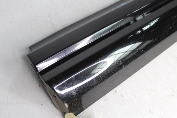 Range Rover Sport SVR L494 Left Rear Door Lower Mould Trim LR062232, FK6M274A49A