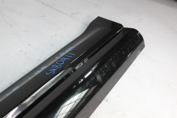 Range Rover Sport SVR L494 Left Rear Door Lower Mould Trim LR062232, FK6M274A49A
