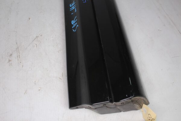 Range Rover Sport SVR L494 Left Rear Door Lower Mould Trim LR062232, FK6M274A49A