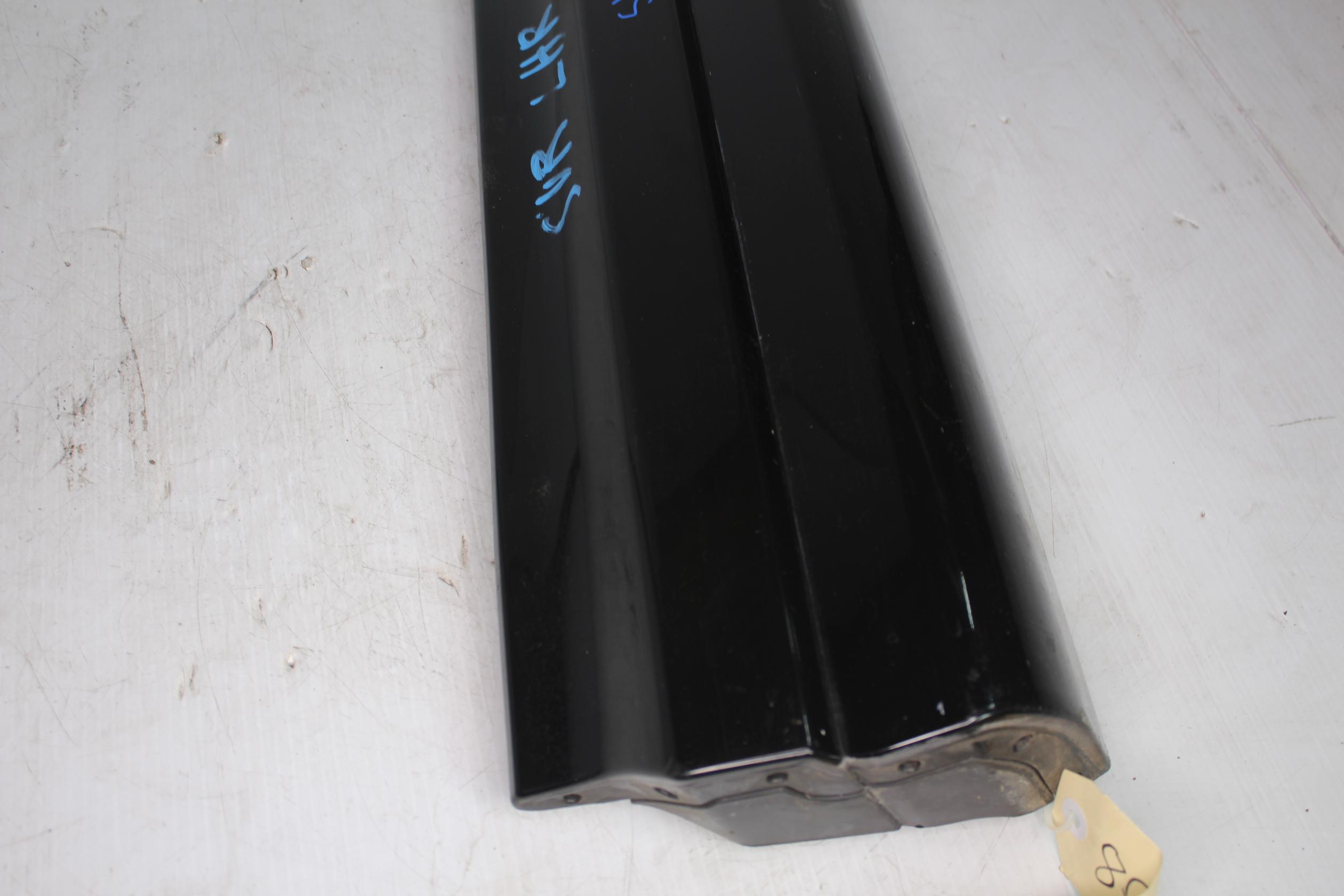 Range Rover Sport SVR L494 Left Rear Door Lower Mould Trim LR062232, FK6M274A49A - Image 10