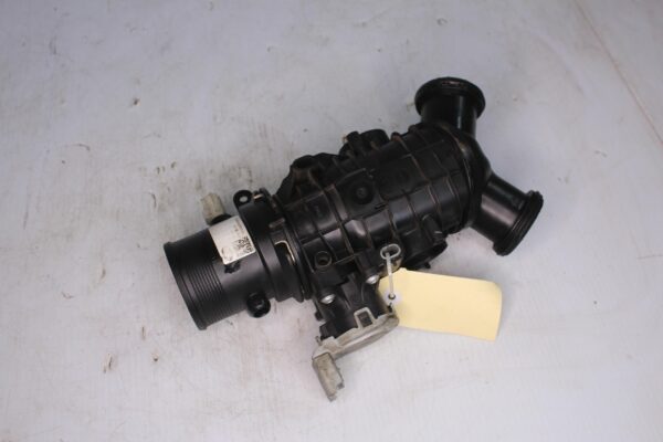 Range Rover Sport L494 3.0L Diesel Throttle Body LR078546, 102123481E
