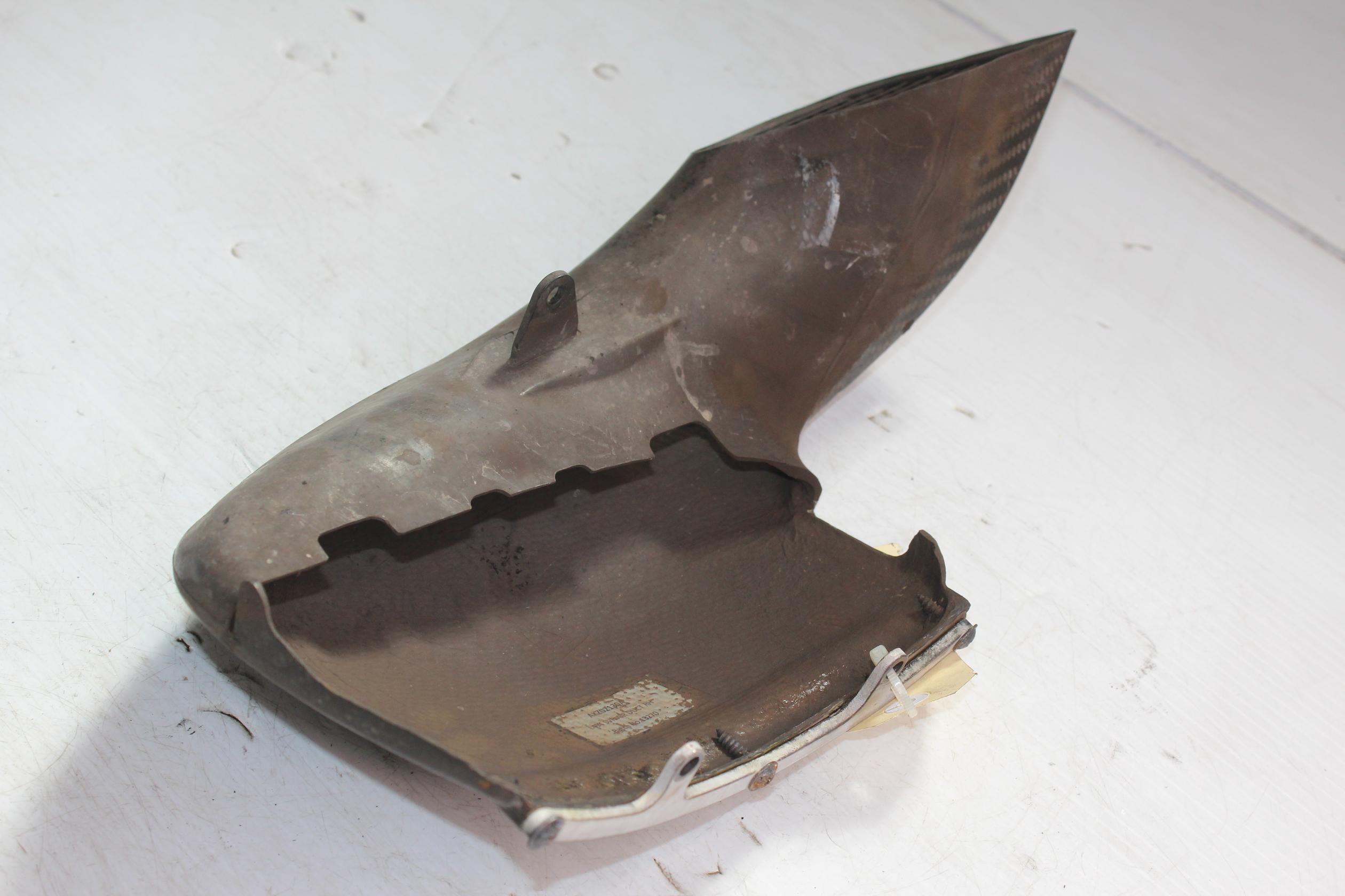 Range Rover Sport SVR L494 GENUINE Carbon Fibre Right RH Brake Duct LR067877 - Image 8
