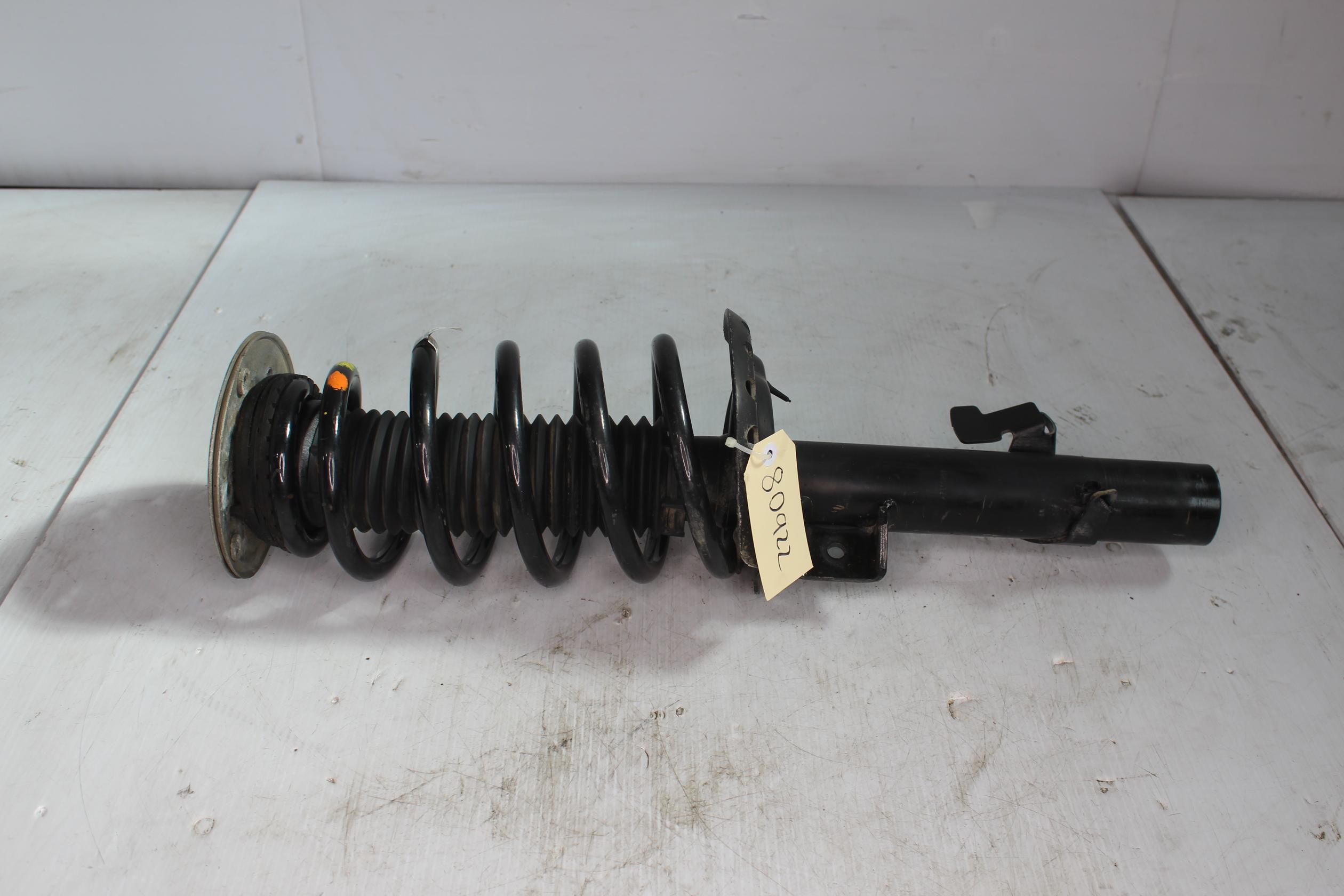 Land Rover L550 Discovery Sport RH Front Right Shock Absorber LR116116, LR116119 - Image 1