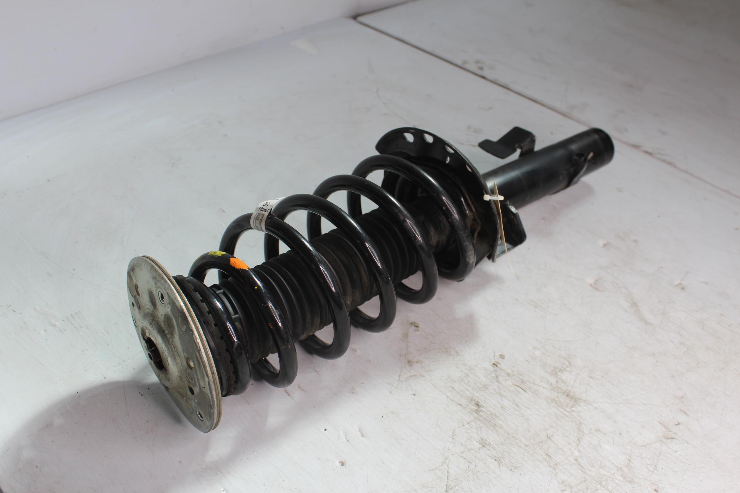 Land Rover L550 Discovery Sport RH Front Right Shock Absorber LR116116, LR116119 - Image 3