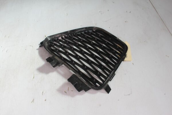 Range Rover Sport SVR L494 Front Right Bumper Grille LR060338, FK6M17K946AA