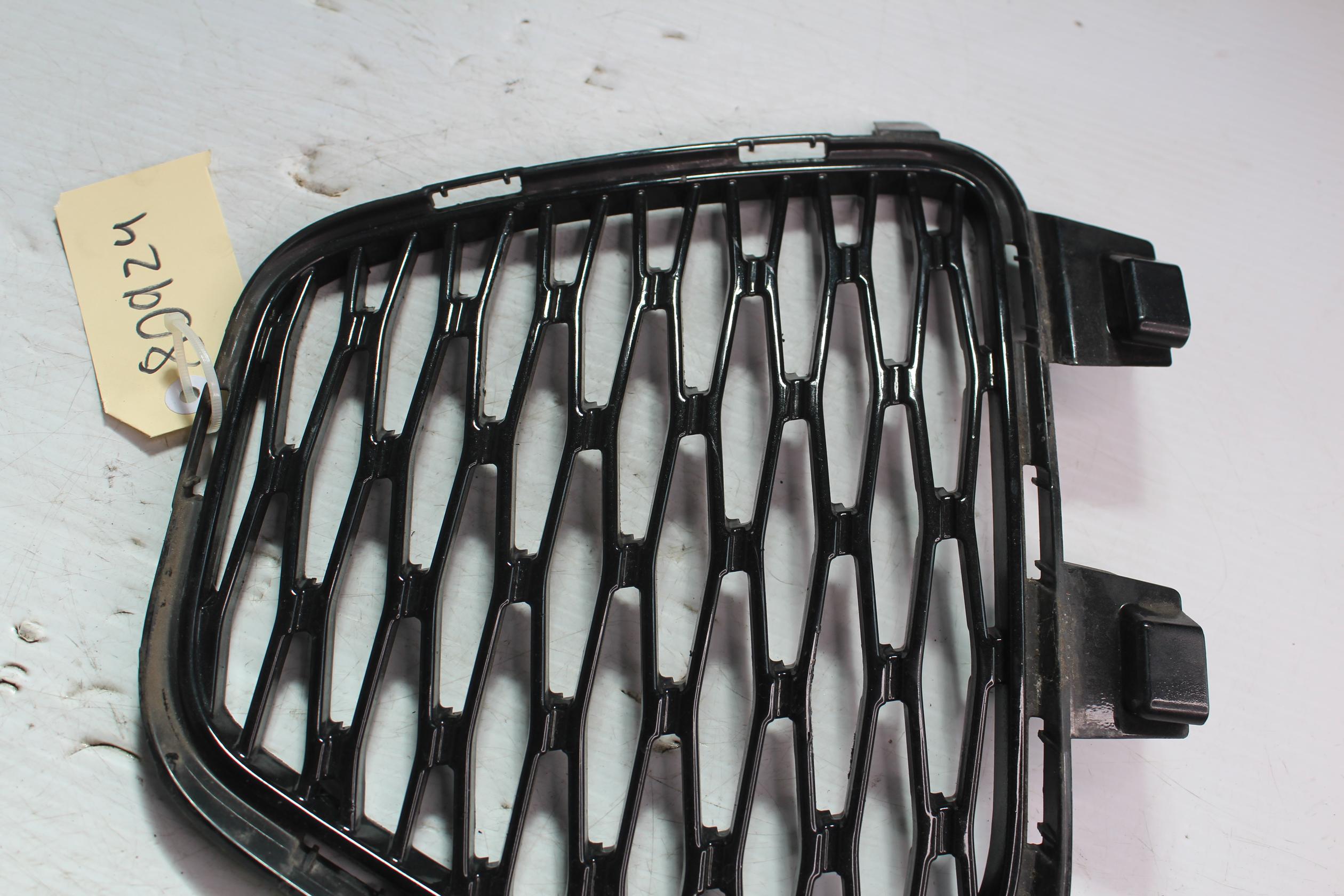 Range Rover Sport SVR L494 Front Right Bumper Grille LR060338, FK6M17K946AA - Image 10